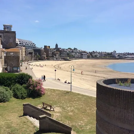 Apartment Le Dauphine 20m De La *